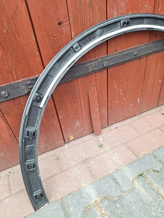 AUDI Q3 II 83A Etu Oikea Lokasuoja 83A853718A image 6