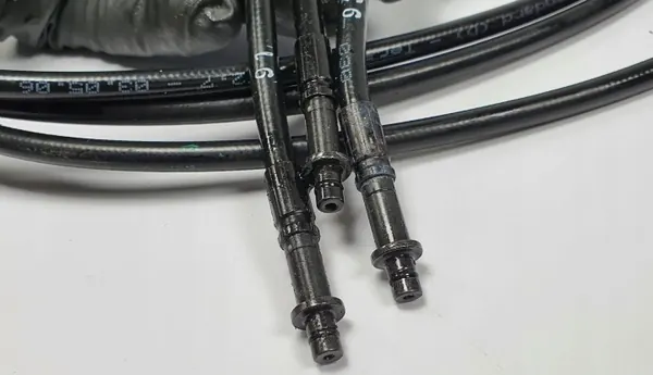 Tuberías Hidráulicas Techo Volvo C70 II - Calidad OEM image 3