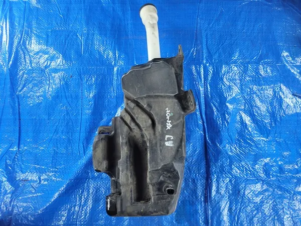 OPEL Astra J Zafira C Pyyhkijän Säiliö XENON 13260590 image 2