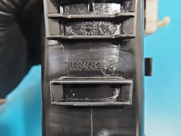 Filtro de carbón OEM 7038460204 para Suzuki Vitara II 1.6 image 9