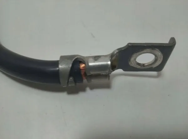 Sensor de gerenciamento de bateria Hella 6PK 010 562-911 image 5