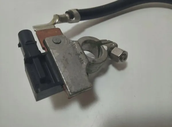 Sensor de gerenciamento de bateria Hella 6PK 010 562-911 image 7