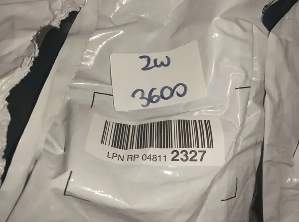 Sensor de gerenciamento de bateria Hella 6PK 010 562-911 image 8