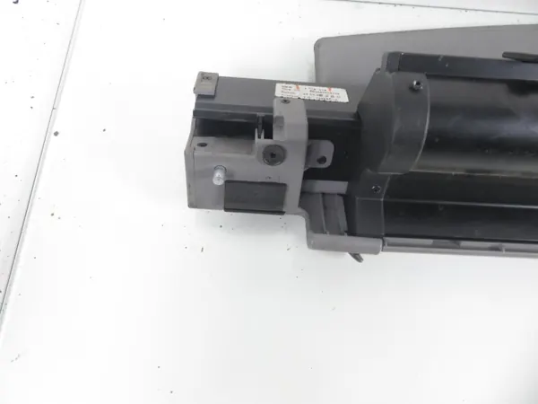Store de coffre BMW X3 E83 OEM 3418518 image 4
