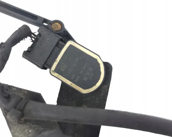 Mercedes W204 Nivåsensor Fram Vänster OEM A2043270540 image 3