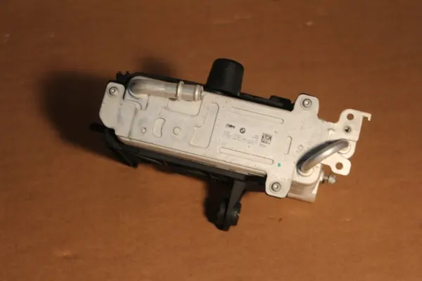Condensador AC OEM 5A245D9 para BMW X7 G07 LCI image 3