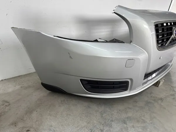 Paraurti anteriore VOLVO S40 V50 LIFT 2007-2012 image 3