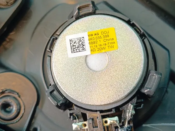 Audi Q8 e-tron 55 Quattro vasen takadve OEM 4KE868065 image 9