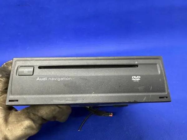 Audi A6 C6 CD/DVD-vaihtaja OEM 4F0919887M image 3