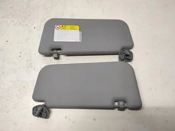 Mitsubishi Colt VI aurinkosuojat OEM PAW726 image 3