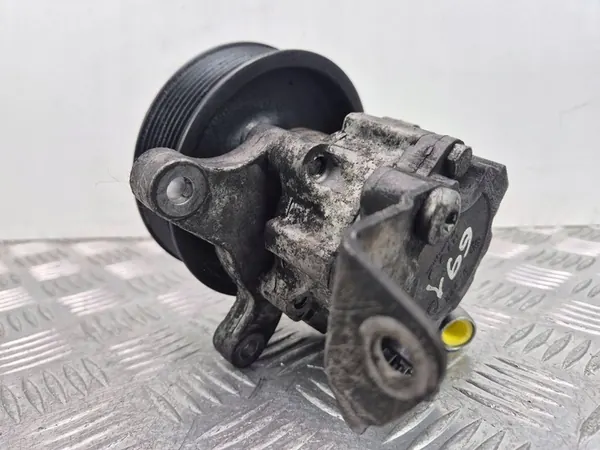 Servostyrningspump Mercedes W221 W204 3.0 CDI V6 image 3
