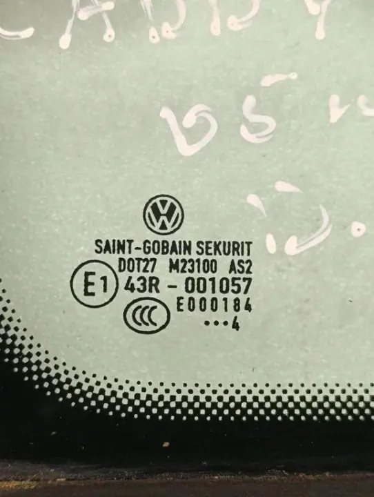 Gebrauchte rechte Frontscheibe VW Caddy IV Kasten E000186 image 2