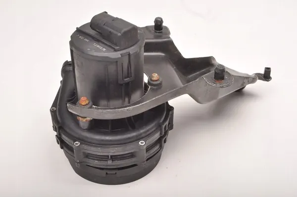 BMW E46 3.2 M3 Bomba de Aire Secundaria 7832045 image 4