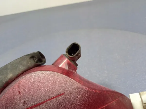 Volvo V40 II Nebelschlussleuchte OEM 31420160 - Gebraucht image 5