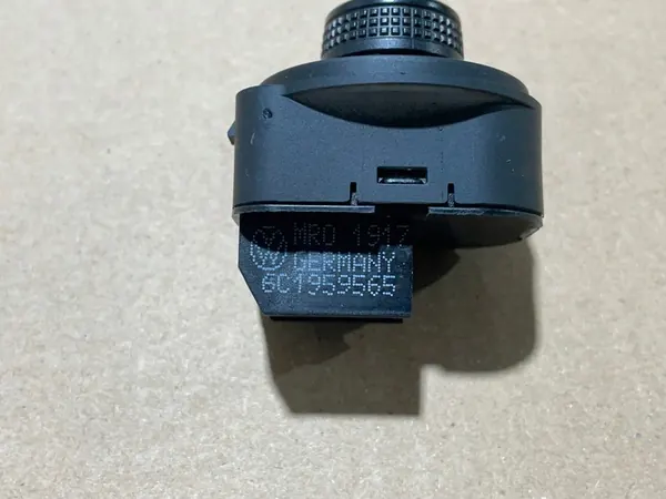 VW POLO 6C Spiegelverstellschakelaar 6C1959565 image 3