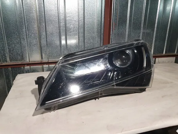 Skoda OE Vasemman etuvalon 3V1941015A image 2