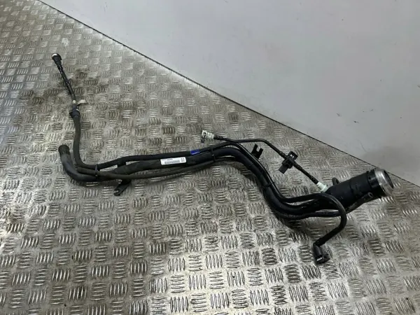 Kraftstoff-Einfüllstutzen Chrysler Pacifica OEM P68184265AD image 3