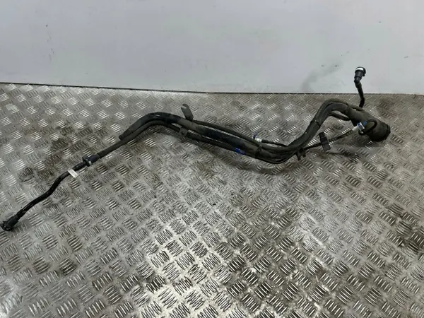Kraftstoff-Einfüllstutzen Chrysler Pacifica OEM P68184265AD image 5