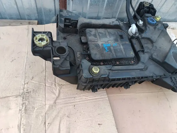 Peugeot 3008 II 1.5 BLUEHDI AdBlue Tank Complete 9825645580 image 4