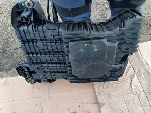 Peugeot 3008 II 1.5 BLUEHDI AdBlue Tank Complete 9825645580 image 6