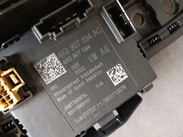 Peça auto Audi OE 83A877041 usada - Ajuste direto image 9