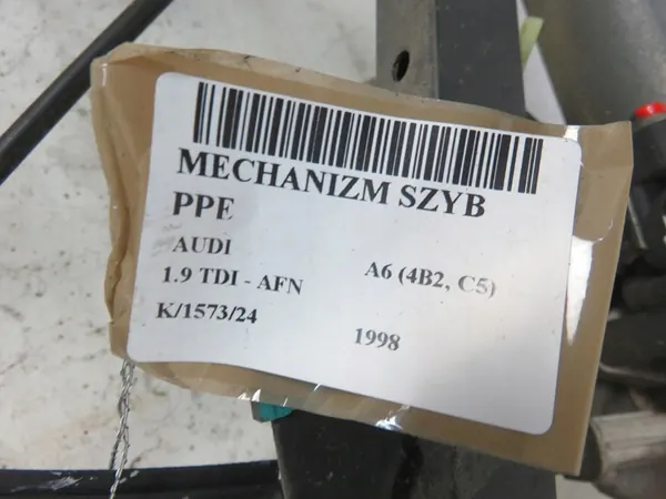 Fram Höger Dörr Audi A6 C5 4B0837398 image 7