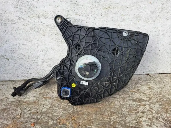 Tanque Audi A4 B9 2017 OEM 8W0131878BT ZD9 image 4