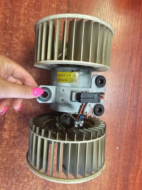 Ventilador BMW E39 Sedan 8372493 image 5