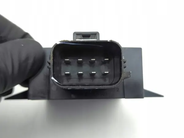 Module de pompe à injection Jaguar XE 2015 OEM FK729D370AD image 5