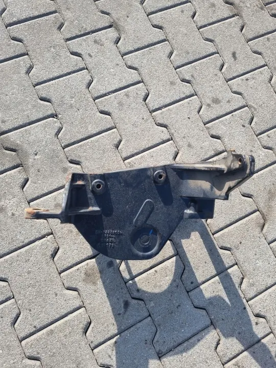 Suporte de basculamento cabina direito OEM 82232034/39 Renault image 3