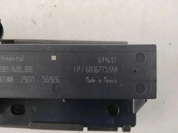 Dodge Challenger Keyless-module OEM 68067753AA image 3