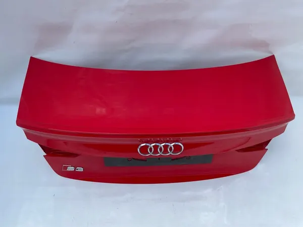Kannen kansi spoilerilla AUDI A3 S3 8V Sedan image 4