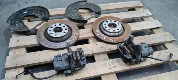 Jeu d'étriers frein arrière OEM 5WA615405D 310mm image 2
