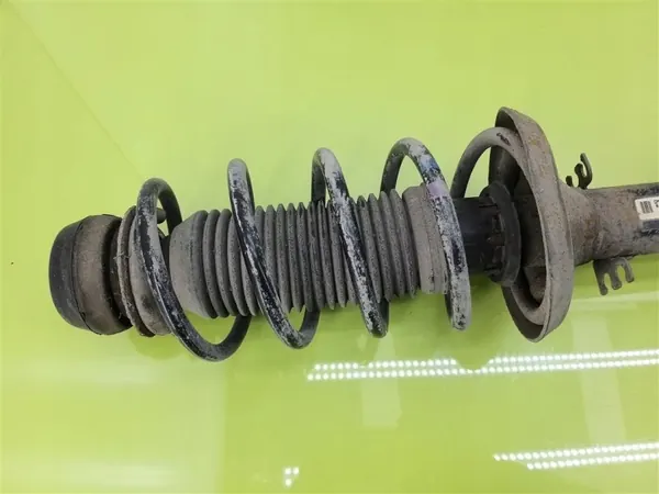 OEM 1J04130315 Vorderer linker Stoßdämpfer VW Golf IV image 5