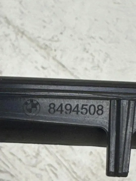 BMW G23 M440i Cabrio Voorruit Strip Rechts OEM 8494508 image 7