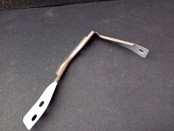 Vorne rechts Kotflügelhalterung OEM 625B40078R image 3
