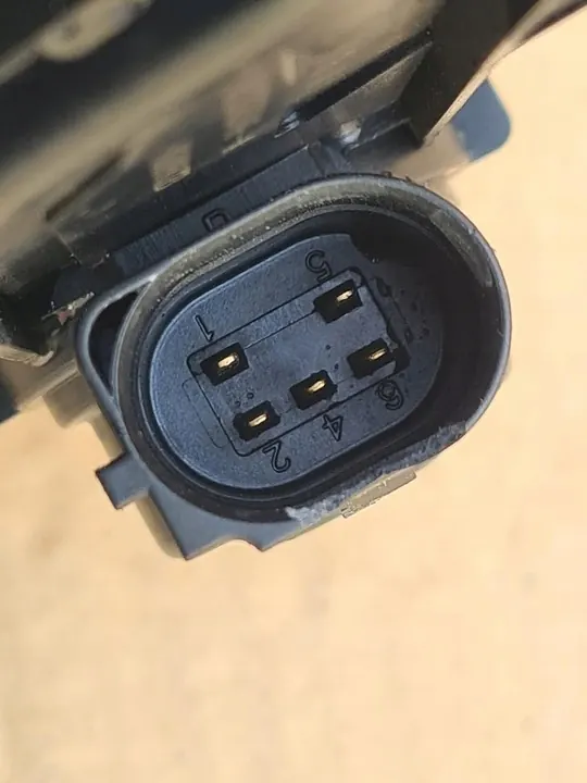 Renault OE 8200 630 740 Válvula EGR image 6