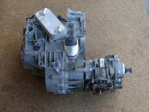 AUDI Q3 8U DSG DQ500 Autovaihteisto NZS image 2