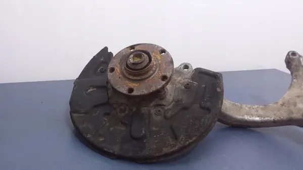 Audi A4 B6 2.0B fram höger knäled OEM 8E0407242B image 3