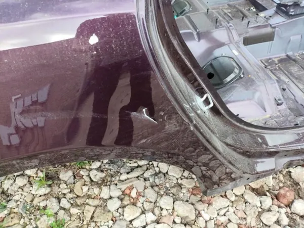 Panel de cuarto Maserati OEM 251745 - Trasero derecho image 4