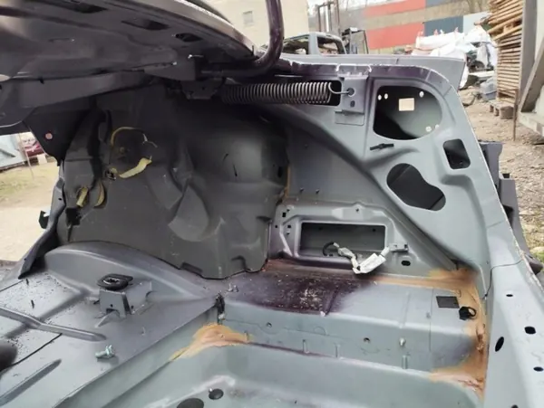 Panel de cuarto Maserati OEM 251745 - Trasero derecho image 9