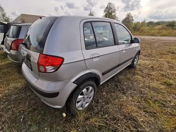 Hyundai Getz Vaihtovirtageneraattori 2005 1.3L OEM 3730022650 image 7