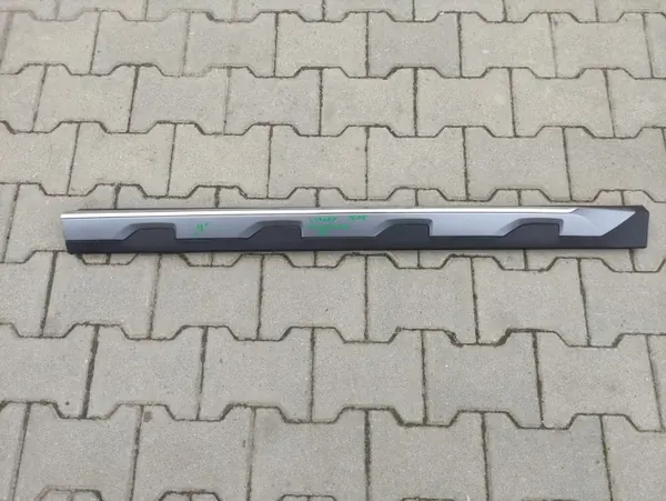 OEM QUA29.01.25 Höger Framdörrlist BMW X3 G01 image 2