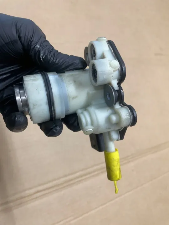 Bosch AdBlue-pumppu OEM 3267417319 F01C250168 image 6