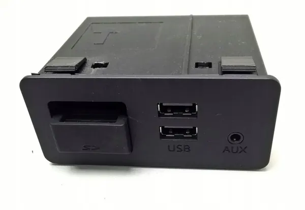 Mazda SD/USB/AUX-Leser OEM D09H-669U0B - Gebraucht image 2