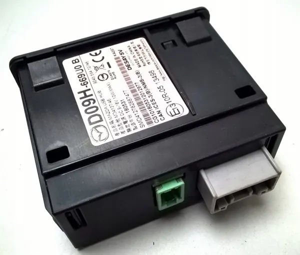 Mazda SD/USB/AUX-Leser OEM D09H-669U0B - Gebraucht image 4