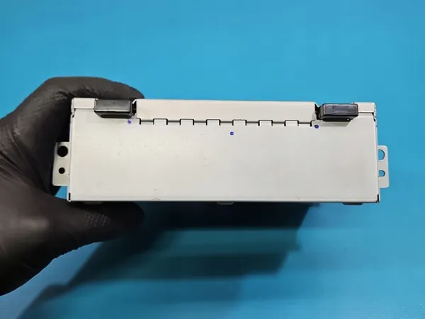 Jaguar XF II X260 OEM GX63-18K812-DG Radiosoitin image 4