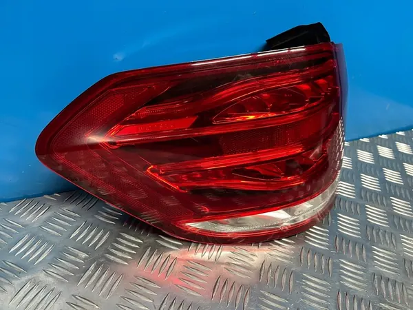 LINKER ACHTERLAMP MERCEDES E W212 KOMBI image 2