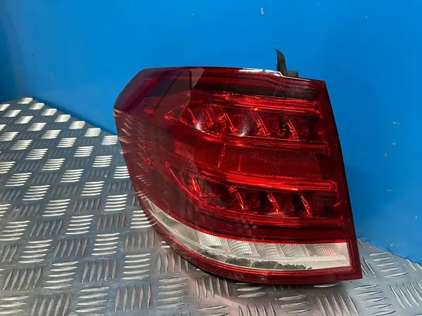 LINKER ACHTERLAMP MERCEDES E W212 KOMBI image 3