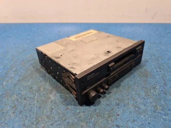Radio Beta OEM 357035152B VW Passat B3 1.9 D:lle image 3